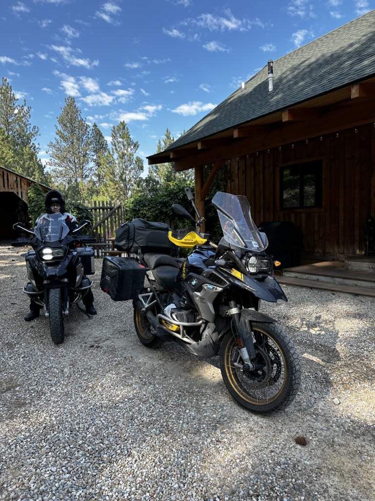 La moto de JP y la mic de Eaglerider, ready to go en Stevensville