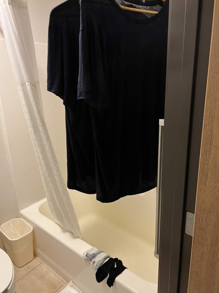 En el Antier Lodge, había que ir lavando la ropa ...