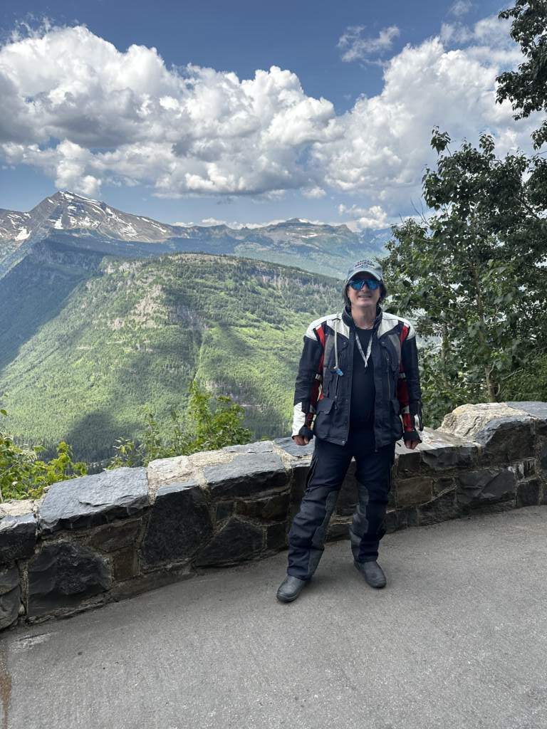 JP en Glacier Park, y es que te daban ganas de pararte en cada curva