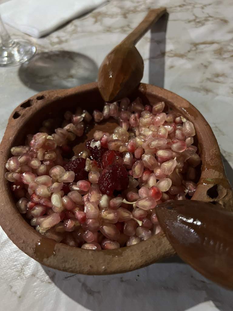 Las granadas marroquíes, un plato nacional que probamos en Tanger