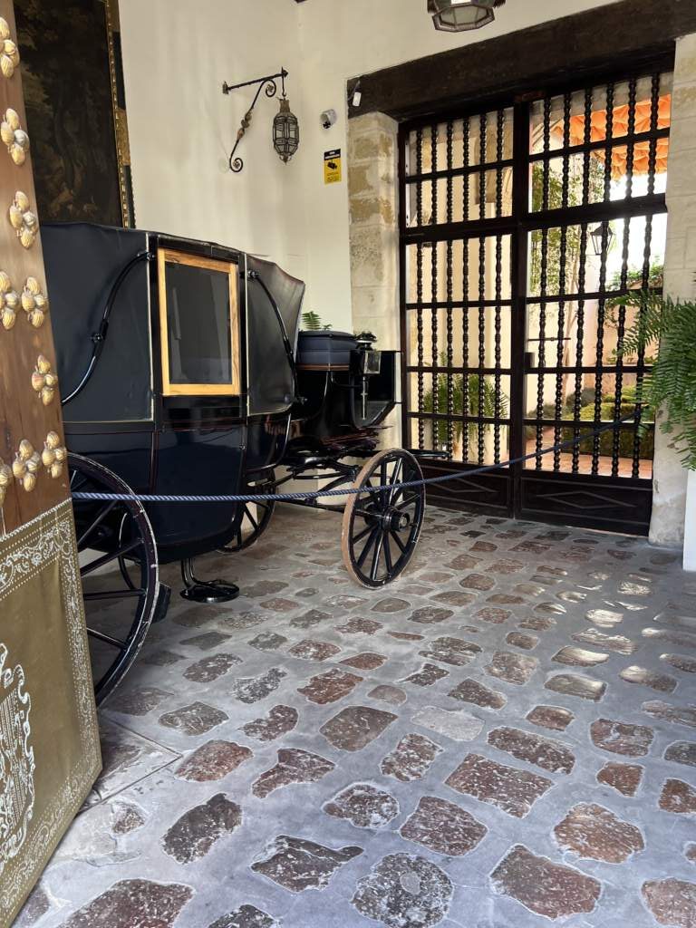 Parios Cordobeses, con sus entradas para los carros, todo muy cuidado