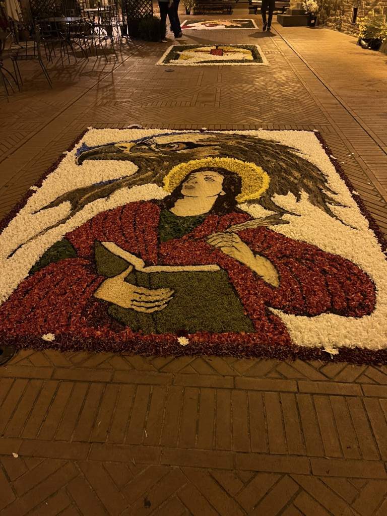 Impresionante como lo hacen? Flores frescas en Paciano