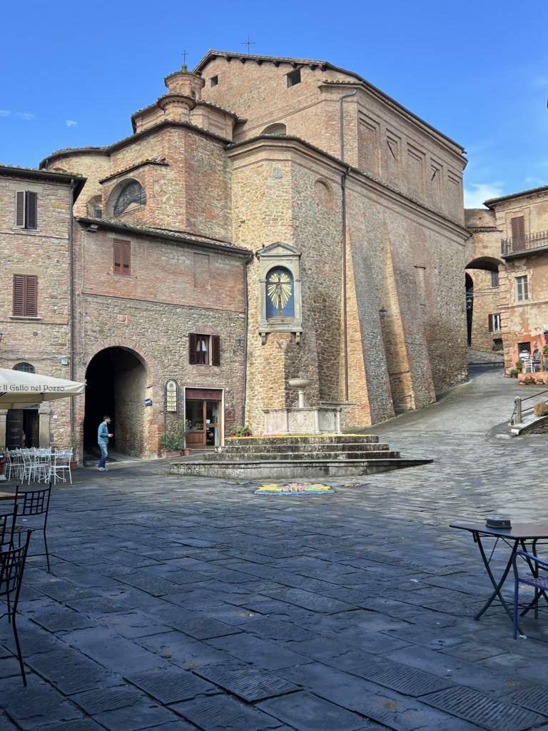 Iglesia en Panicale, en el recorrido de La Toscana e Umbria