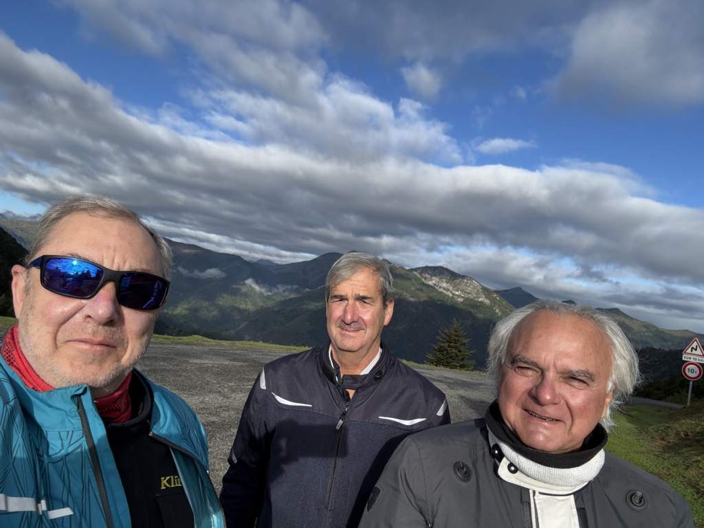 Los tres amigos en la ruta de los Pirineos