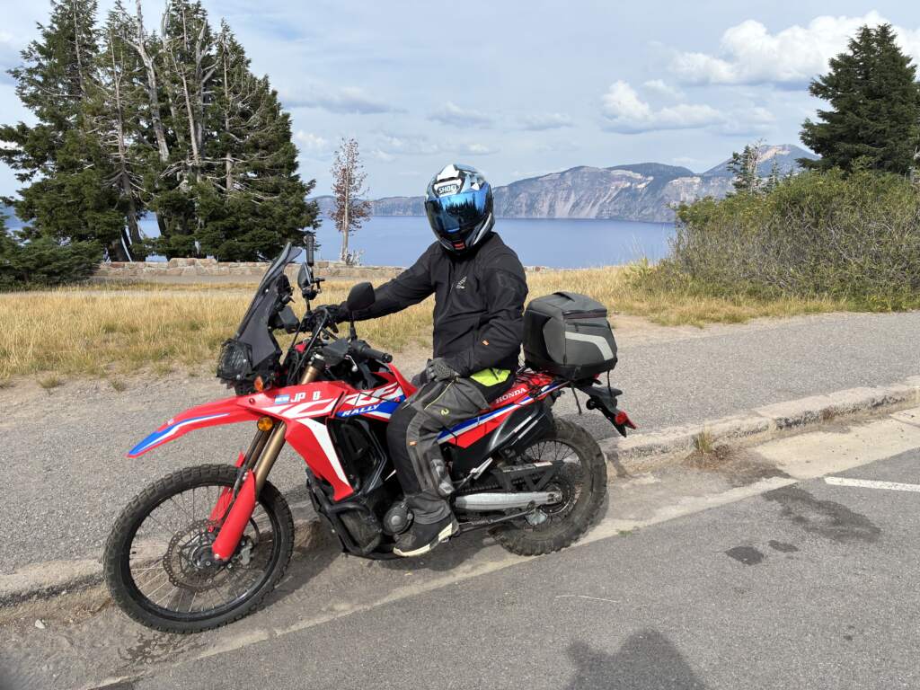 Crater Lake es impresionante. Menos mal que lo añadimos al viaje